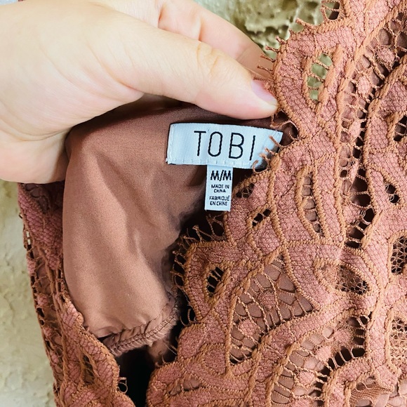 Lacy mini dress - Picture 2 of 4